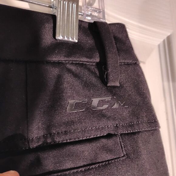 CCM Hockey pants mens 32 black stretch NWT slim fit pockets PN7385 - Picture 5 of 11